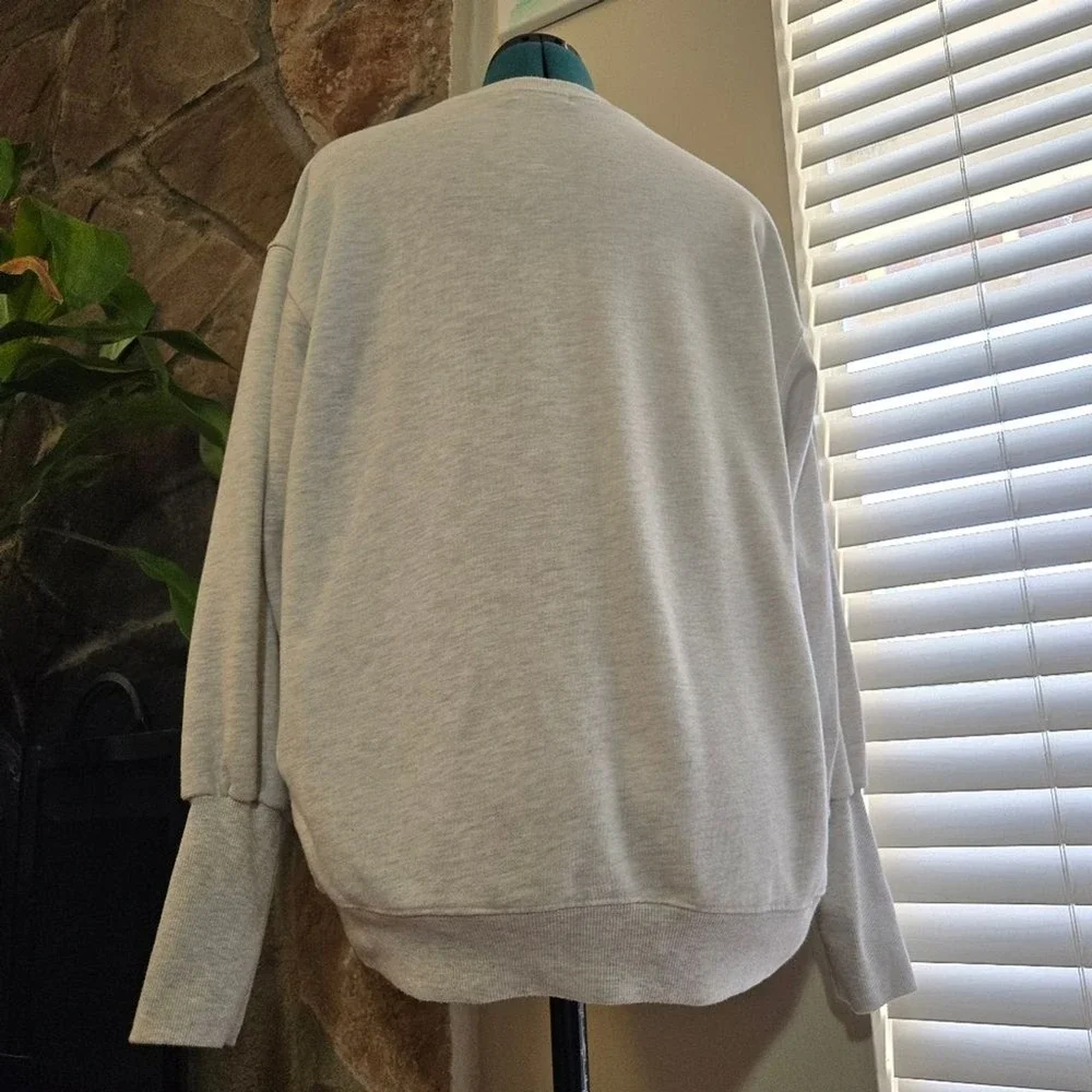 Who's Who Gallery Sloppy Crewneck  Harajuku Streetwear Jfashion Japan